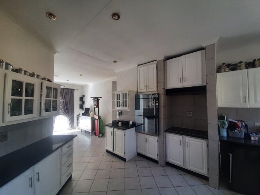 4 Bedroom Property for Sale in Safari Gardens North West